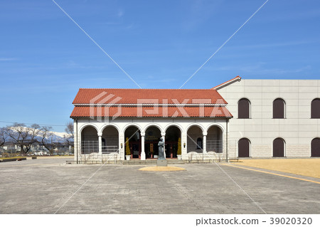 Toyosaki Museum of Modern Art 39020320