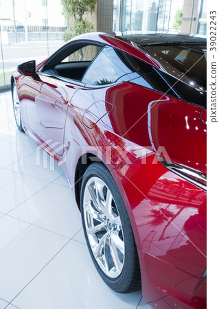 A glamorous, flowing coupe design that pursues a design that balances elegance and function and foresees the future A glamorous, flowing coupe design that pursues a design that balances elegance and function and foresees the future 39022243