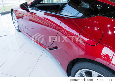 A glamorous, flowing coupe design that pursues a design that balances elegance and function and foresees the future A glamorous, flowing coupe design that pursues a design that balances elegance and function and foresees the future 39022244