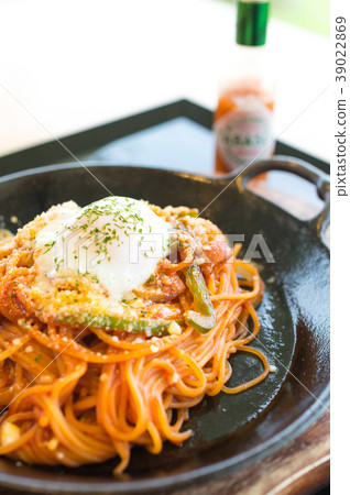 Napolitan in a coffee shop Napolitan in a coffee shop 39022869