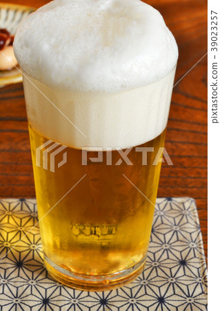 Supper with beer 39023257
