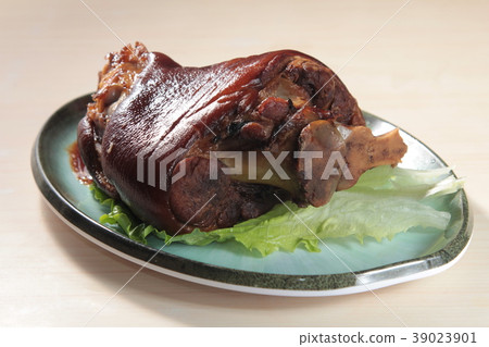 braised pork 39023901