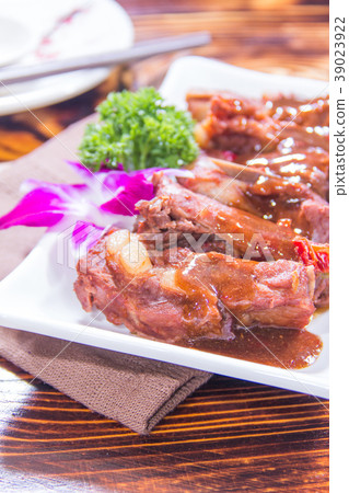 braised pork 39023922