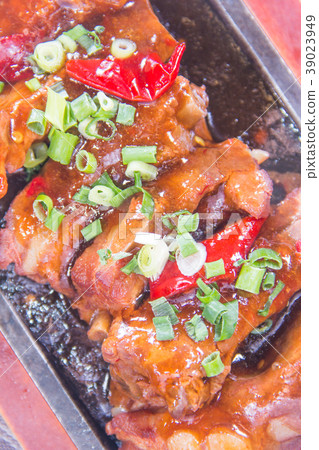 braised pork 39023949