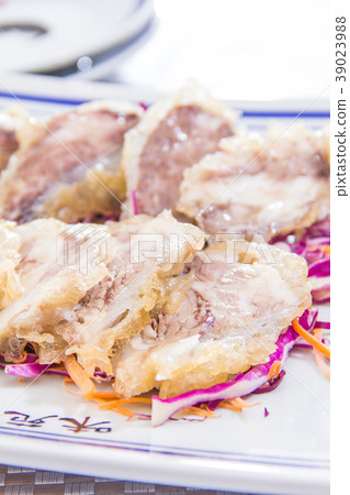 braised pork 39023988