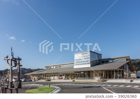 溫暖的氣氛使用了很多雪松木Iidate村路站 39026360