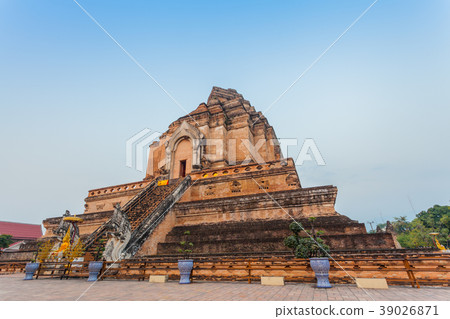 Chedi Luang temple of the Great Stupa Chedi Luang temple of the Great Stupa 39026871