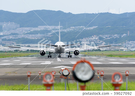 一架飛機 39027092