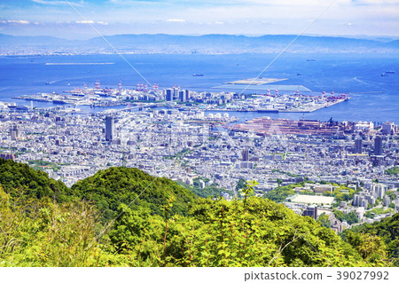 From the top of Rokko Peak to the area of Rokko Island in Higashi-ku, Kobe City 39027992