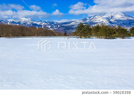 Foshan Northeast winter scenery from Foshan SA Foshan Northeast winter scenery from Foshan SA 39028398