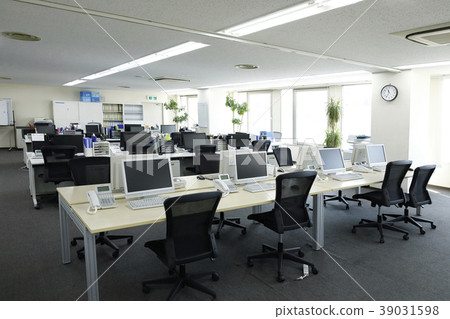 辦公室沒有人 39031598