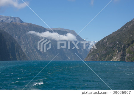 «New Zealand» Milford Sound 39036907