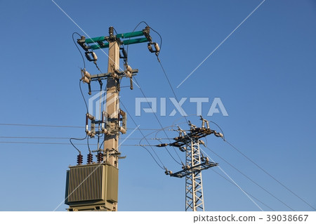 Electric line with transformer 39038667