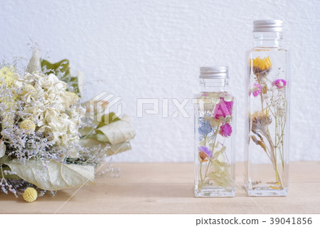 Handmade herbarium: a refreshing image Handmade herbarium: a refreshing image 39041856