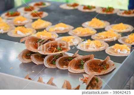 thai crispy pancake 39042425