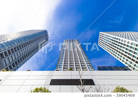 與塔公寓的都市風景 與塔公寓的都市風景 39045469
