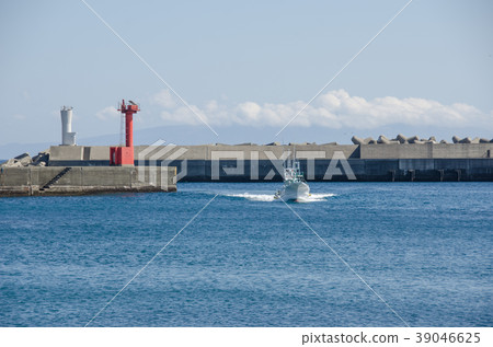 Izu-Natori fishing port 39046625