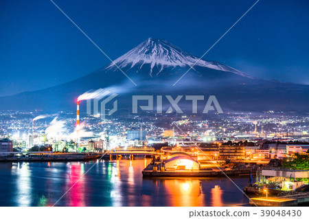 《靜岡縣》從富士山眺望富士山的夜景 39048430