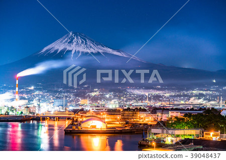 《靜岡縣》從富士山眺望富士山的夜景 39048437