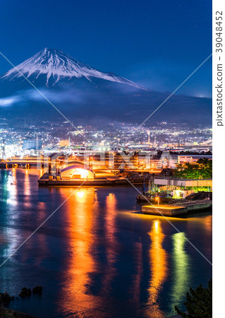 《靜岡縣》從富士山眺望富士山的夜景 39048452