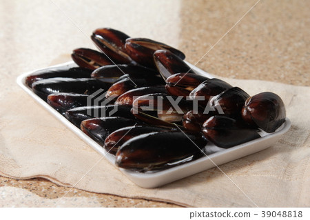 clam or mussel cuisine clam or mussel cuisine 39048818