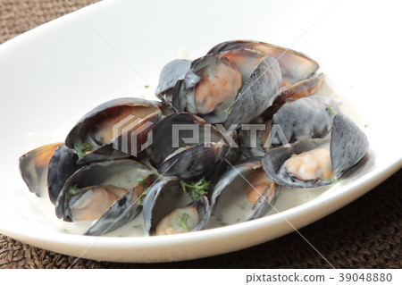 clam or mussel cuisine clam or mussel cuisine 39048880