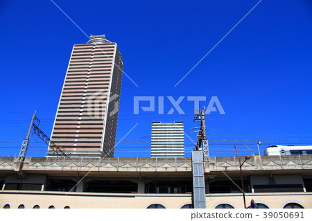 Scenery in front of Gifu station Train passing 39050691