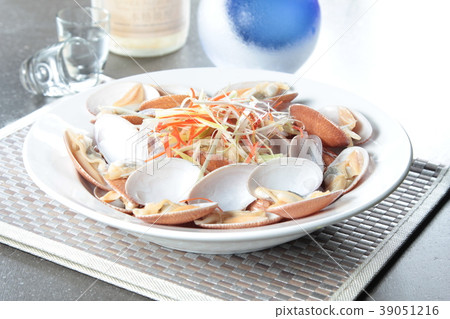 clam or mussel cuisine clam or mussel cuisine 39051216