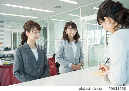 女商人辦公室招待會企業圖像 39051268