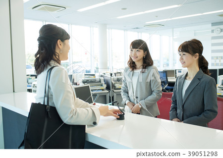 Business woman office reception business image Business woman office reception business image 39051298