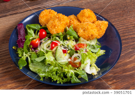 Mixed salad. 39051701