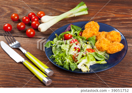 Mixed salad. 39051752