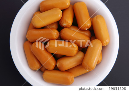 熏制的奶酪 熏制的奶酪 39051808