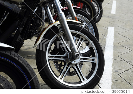 Motorcycle wheels 39055014