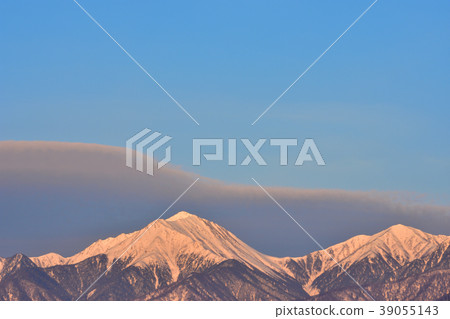 The morning sun of the Northern Alps 39055143