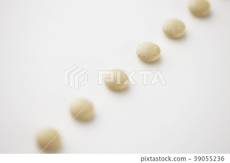 Medicine tablet Medicine tablet 39055236