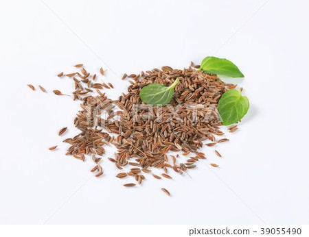 handful of caraway seeds 39055490