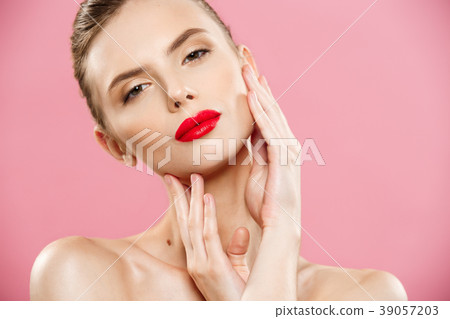 Beauty concept - Close up Gorgeous Young Brunette Beauty concept - Close up Gorgeous Young Brunette 39057203