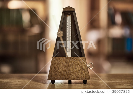 Old Classic Metronome Old Classic Metronome 39057835