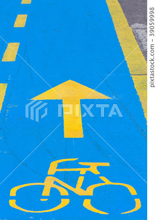 cyclist cycling path Carrera Septima Bogota 39059998