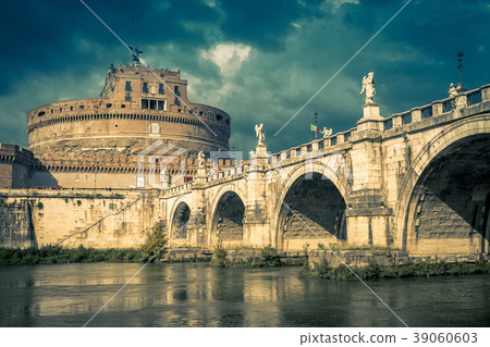 Castel Sant'Angelo in summer, Rome, Italy 39060603
