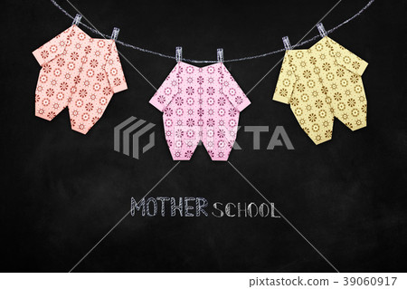 Baby girl Clothing on Clothesline 39060917