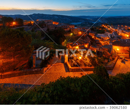 Night Stilo village, Calabria, Italy. 39062580