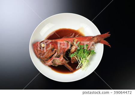 Boiled gold-eyed bream 39064472