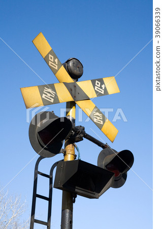 Railway crossing Railway crossing 39066339