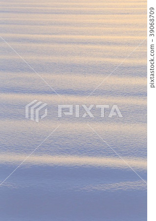 日落反映在雪場（北海道） 39068709