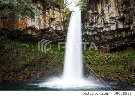 [Shizuoka Prefecture] Ibaraki Falls 39068881