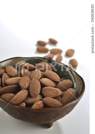 杏仁,果乾,乾果,静物,特產,小吃,甜點,特色小吃 杏仁,果乾,乾果,静物,特產,小吃,甜點,特色小吃 39069680