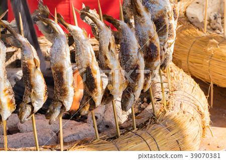 Charcoal grilled with rainbow trout Charcoal grilled with rainbow trout 39070381