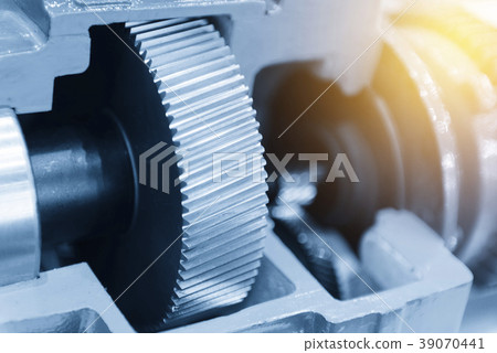 The gear part  39070441